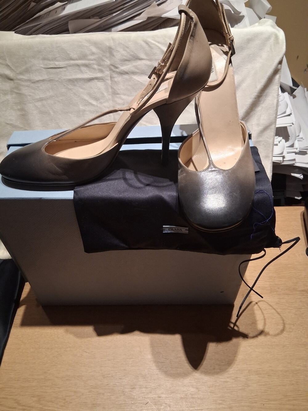 NIB PRADA NUDE BEIGE SMOKE OMBRE LEATHER ANKLE STRAP BACKLE HEEL PUMPS 40 ITALY